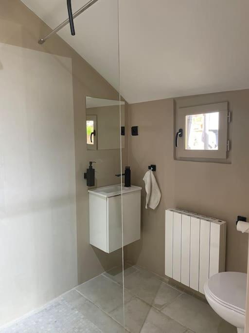 Maison Au Bord De L'Eau Les Roches Rochefort-sur-Nenon Bagian luar foto