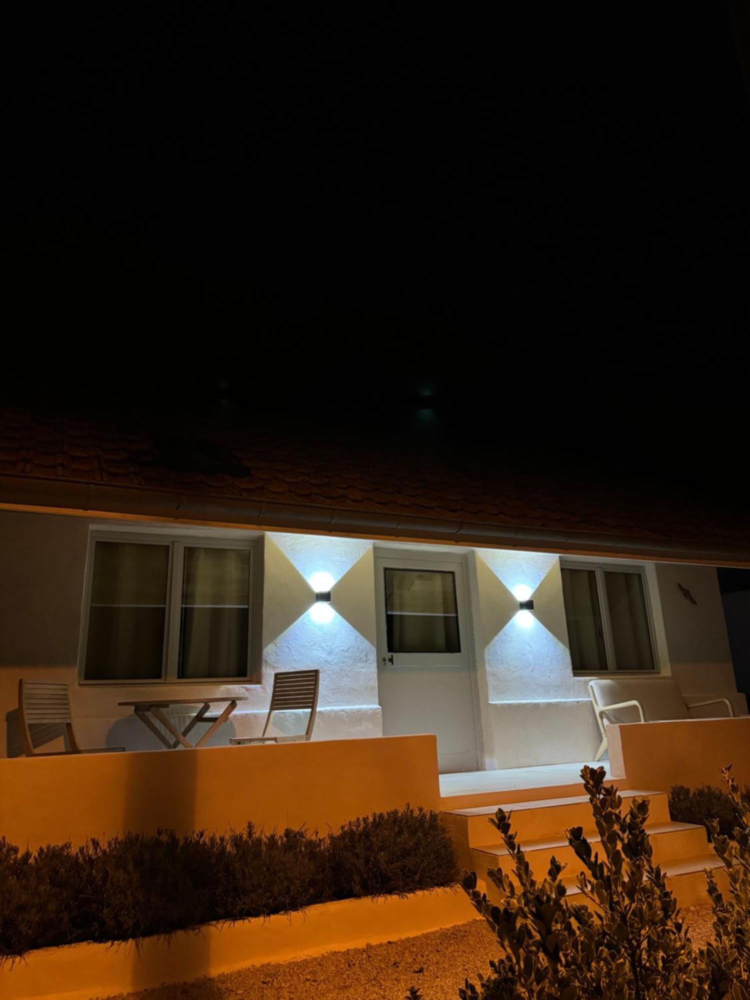Maison Au Bord De L'Eau Les Roches Rochefort-sur-Nenon Bagian luar foto