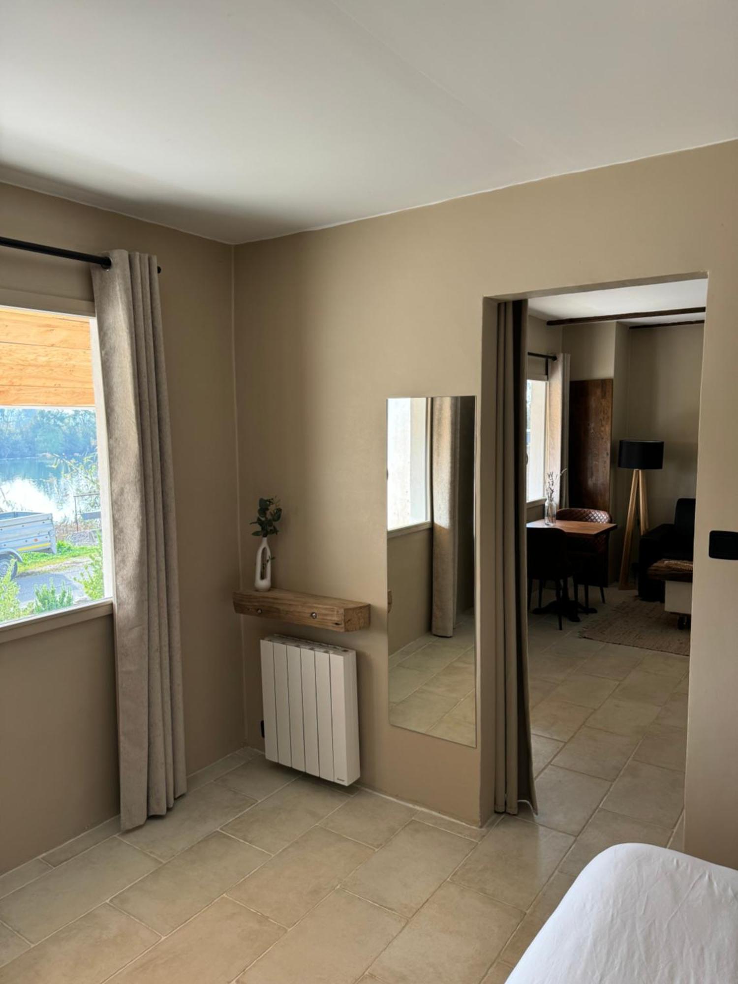 Maison Au Bord De L'Eau Les Roches Rochefort-sur-Nenon Bagian luar foto